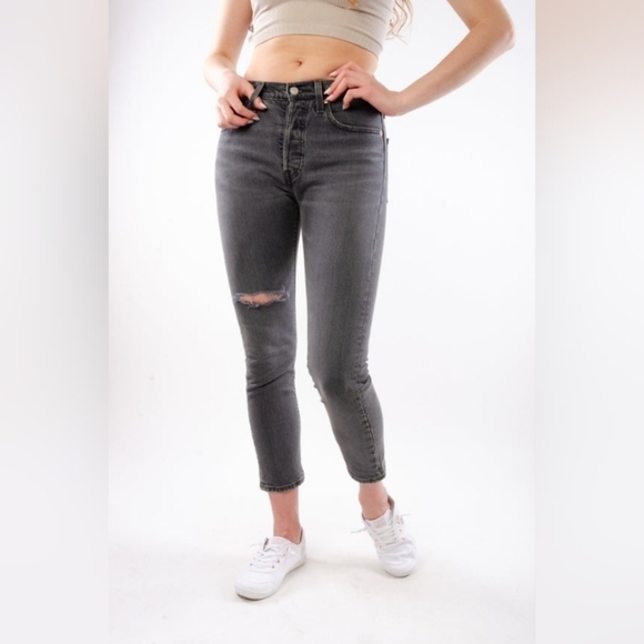 LEVI'S Premium 501 Skinny in Dark Side Of The Moon, Faded Black, Size 26 - Picture 3 of 16